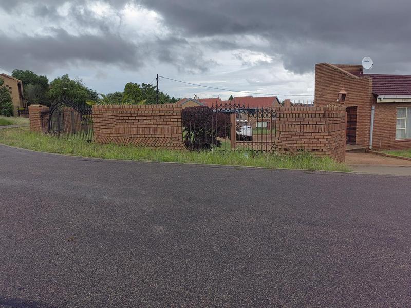 2 Bedroom Property for Sale in Mabopane Unit D North West